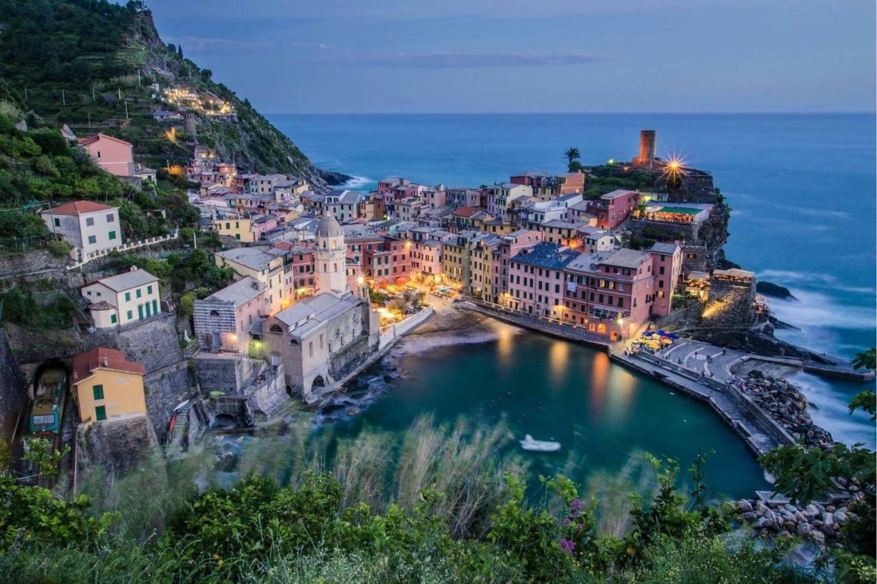 Апартаменты Joivy Family Flat With Little Patio, Cinque Terre Вернацца Экстерьер фото